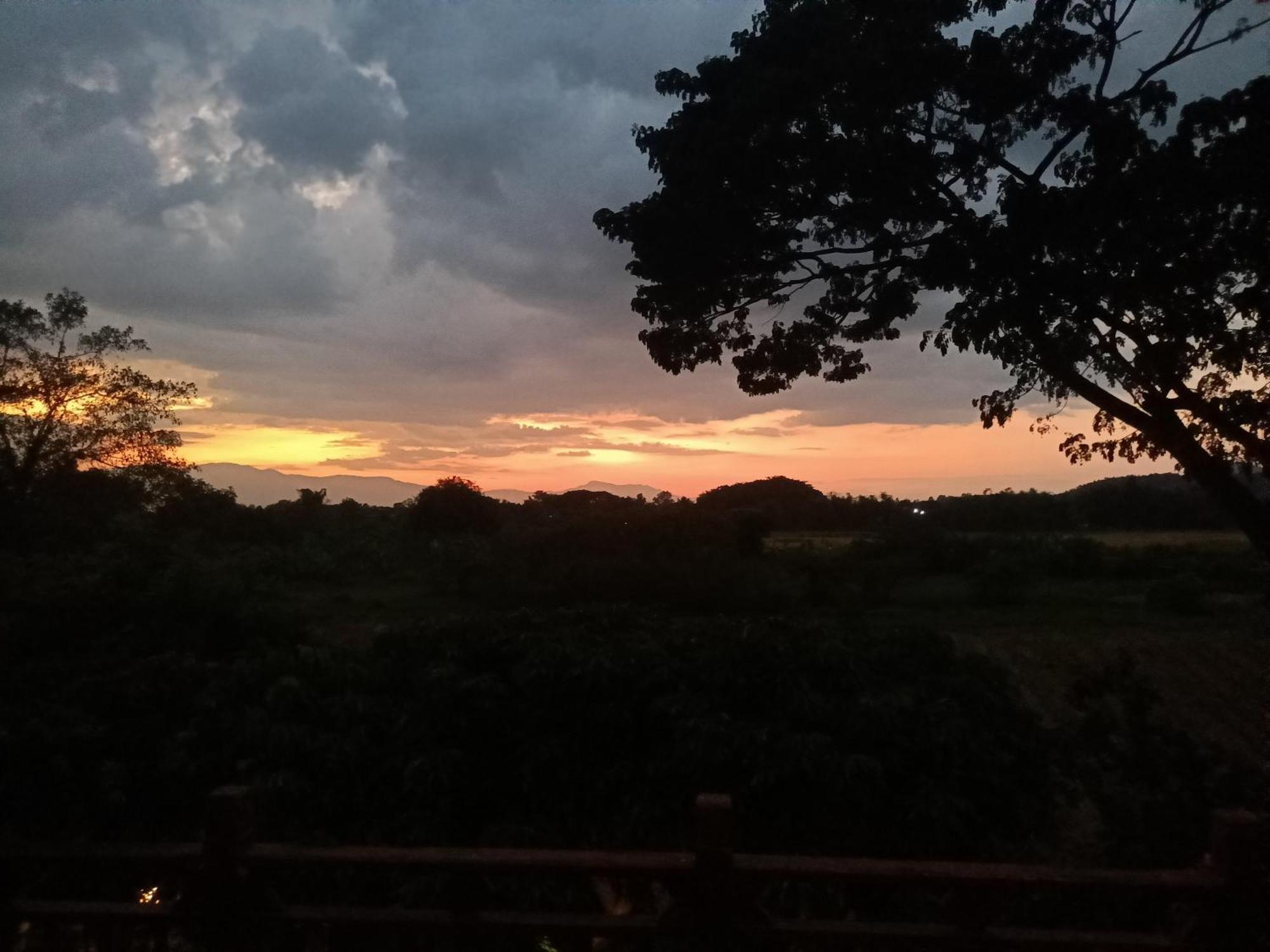 Villa Albizia, Chiang Mai Doi Saket Zewnętrze zdjęcie